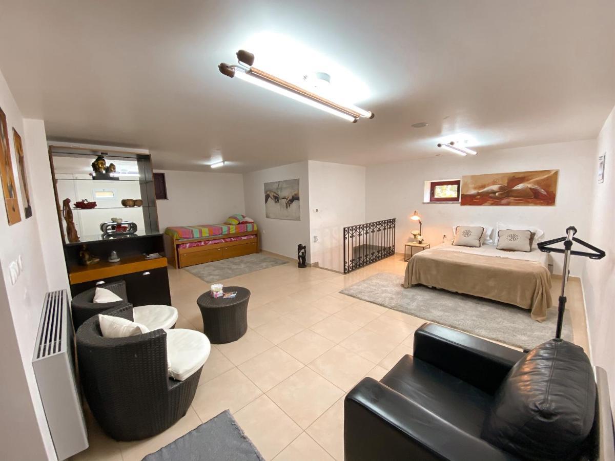 Quarto Familiar Zona Guimarães Exterior foto